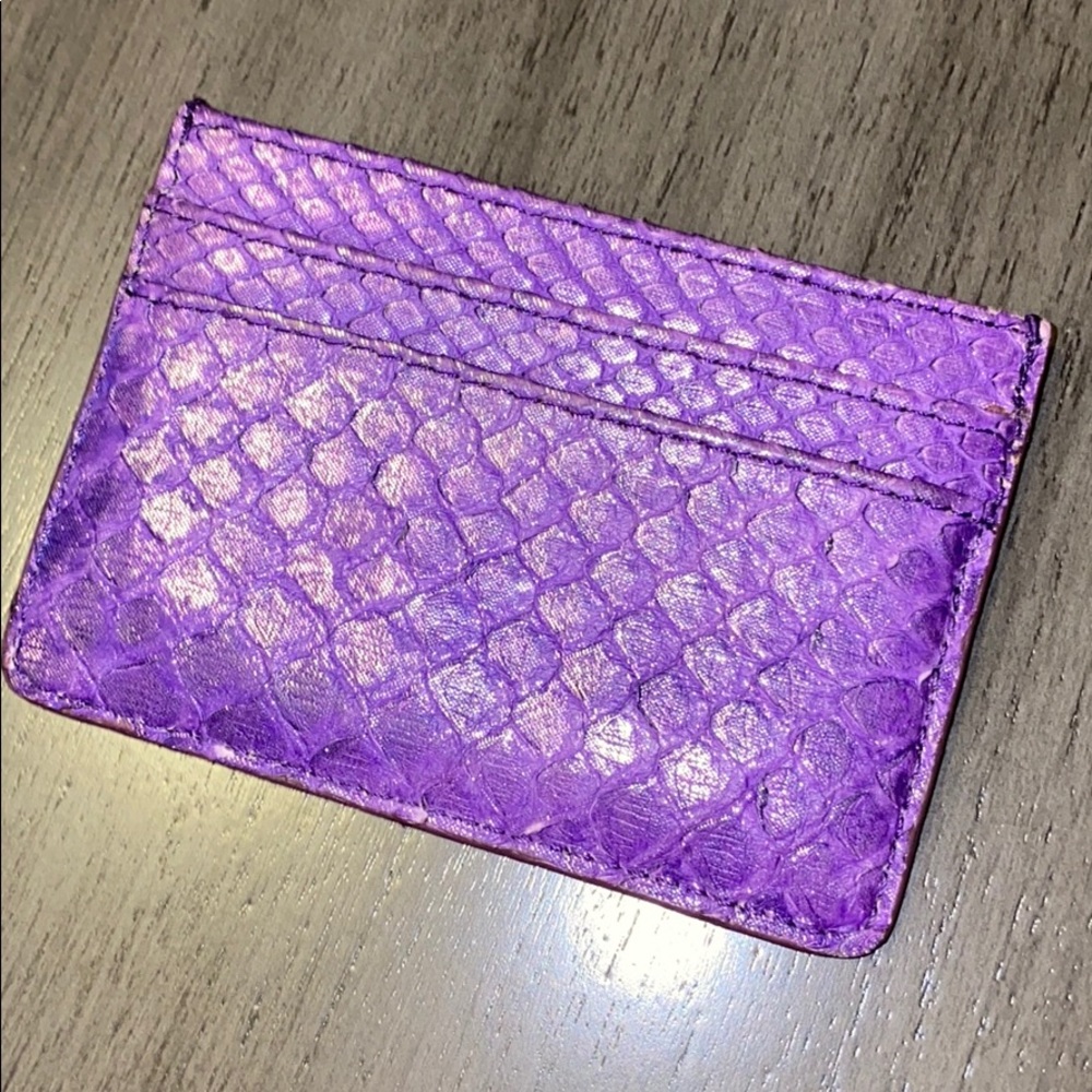 Snakeskin credit card wallet purple metallic